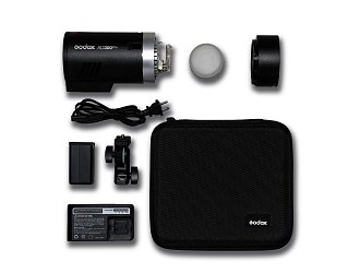 Godox AD300Pro TTL HSS 300Ws bateriový blesk