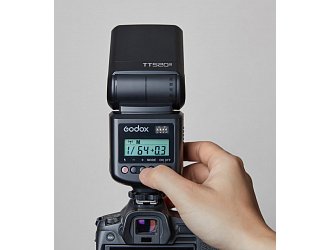 Sada blesku Godox TT520III Strobist Kit s odpalovací jednotkou